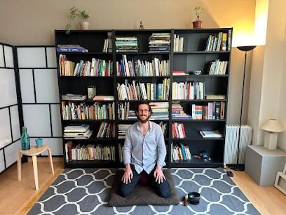 QUINTAESENCIA Escuela de Meditación y Bienestar