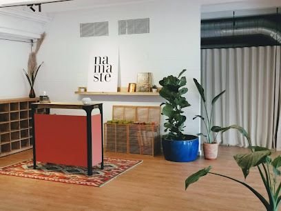 Yoga Mandiram Poblenou - Tu Escuela de Yoga